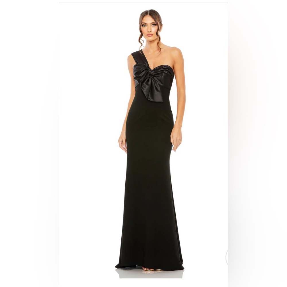 NEW - MAC DUGGAL DRESS - 49547 - BLACK - SIZE 8